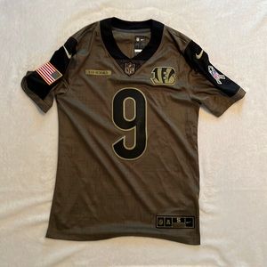 Joe Burrow Cincinnati Bengals Salute to Service jersey